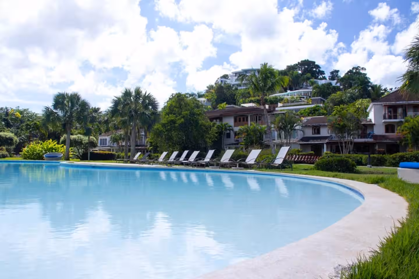 Apt. Bonita Village